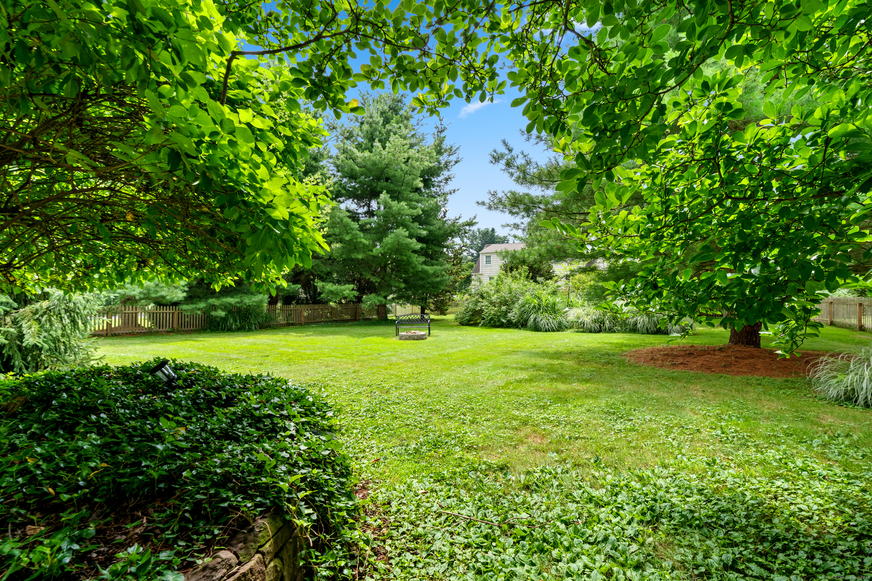 201 Robin Road