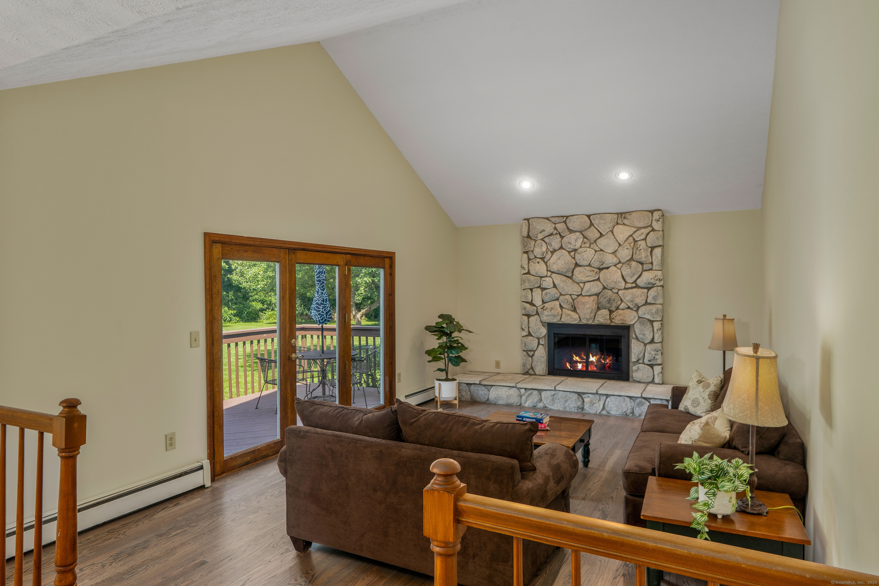 8 Country Farm Lane