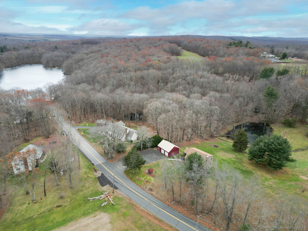 33 Tinker Pond Road