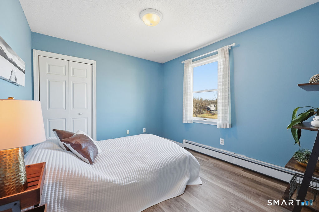 121 Grandview Street