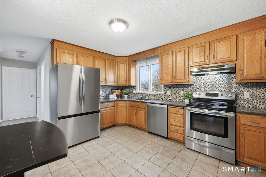 121 Grandview Street