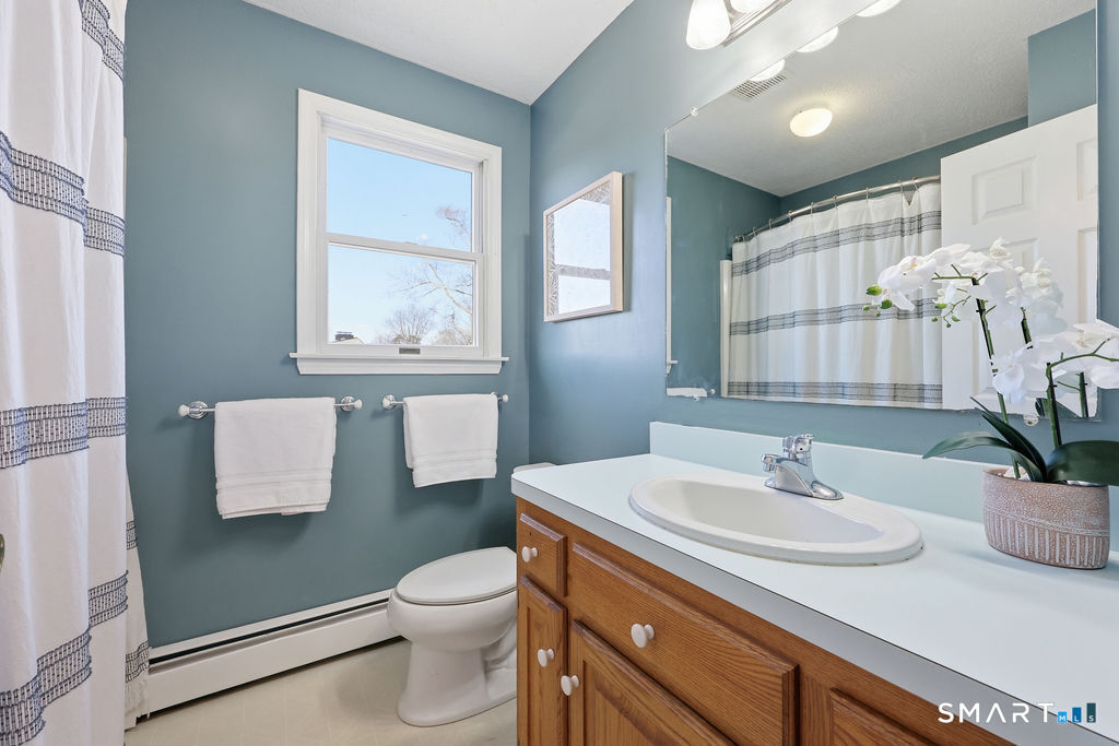 121 Grandview Street