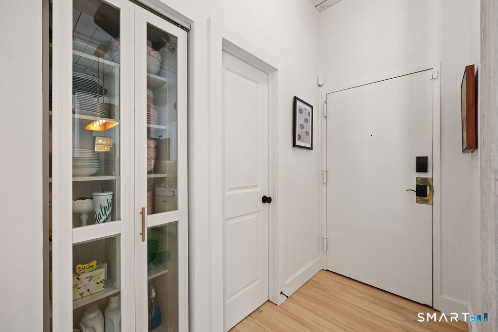 222 Williams Street East APT 223