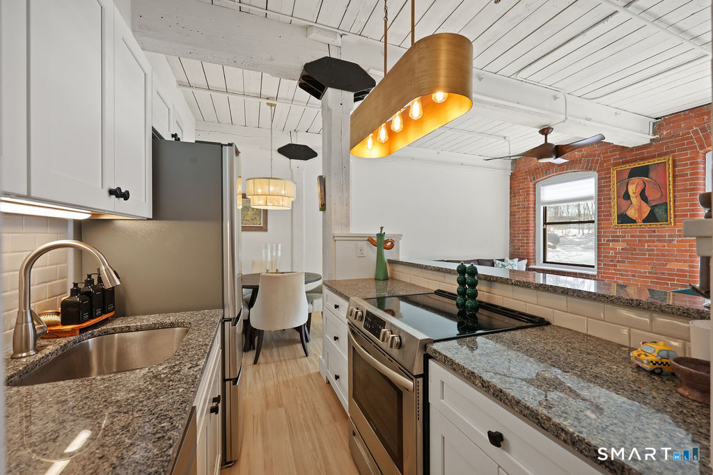 222 Williams Street East APT 223