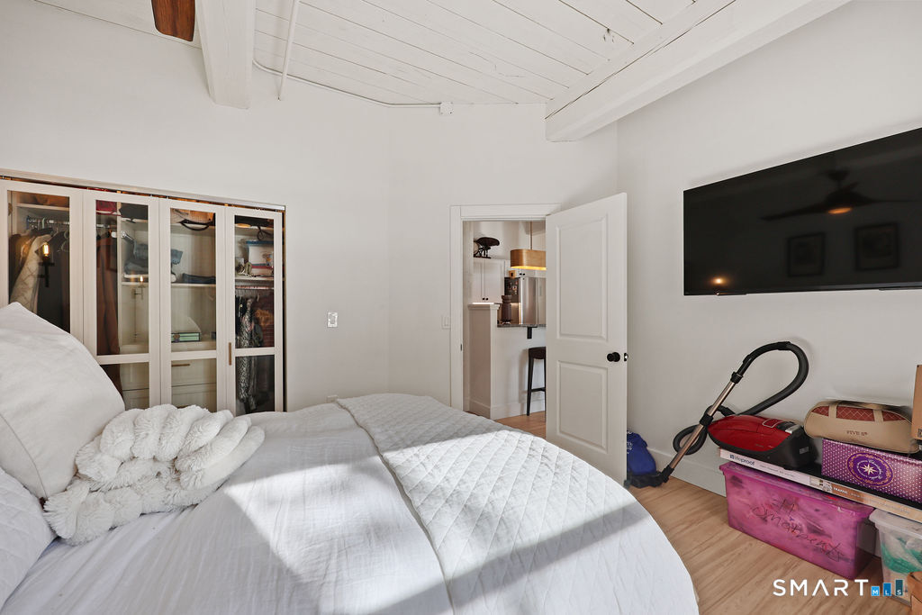 222 Williams Street East APT 223