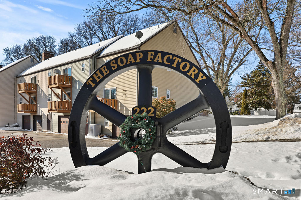 222 Williams Street East APT 223