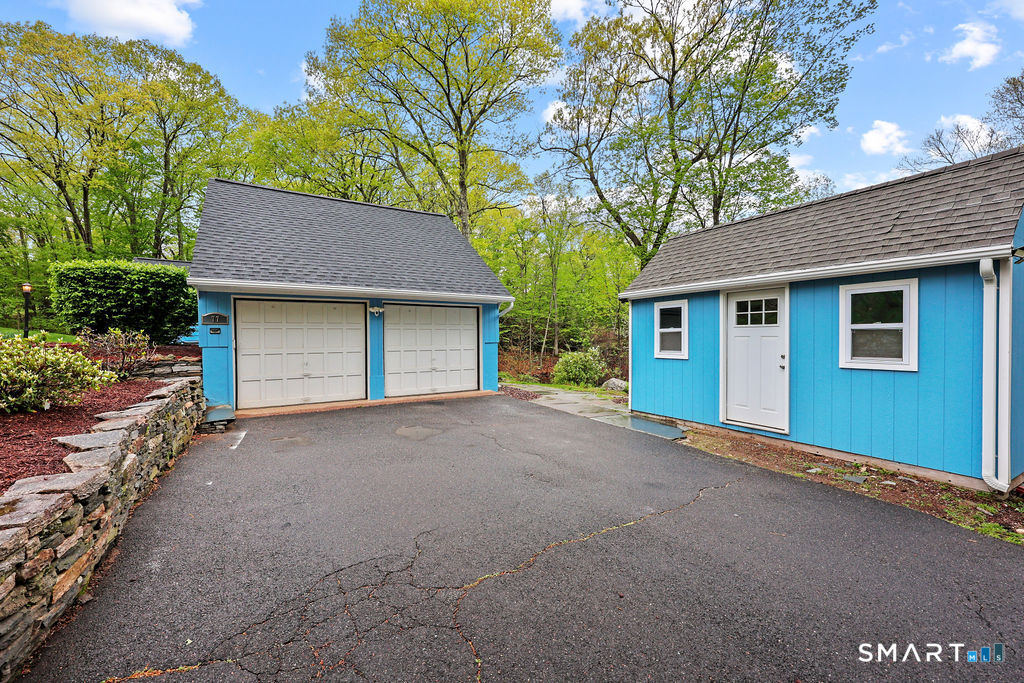 77 Kimberly Lane