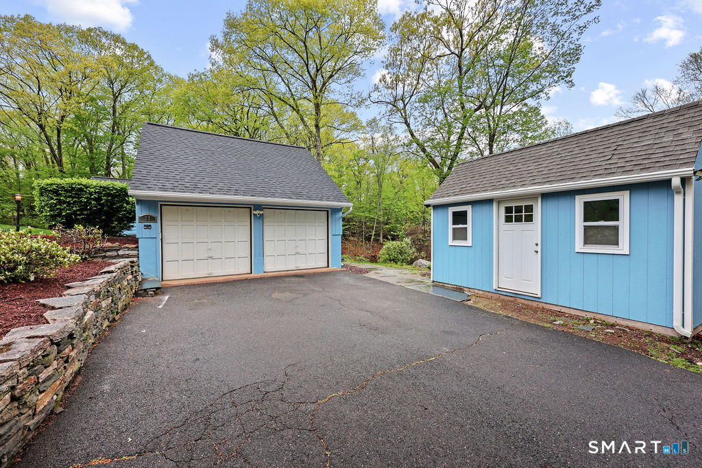 77 Kimberly Lane