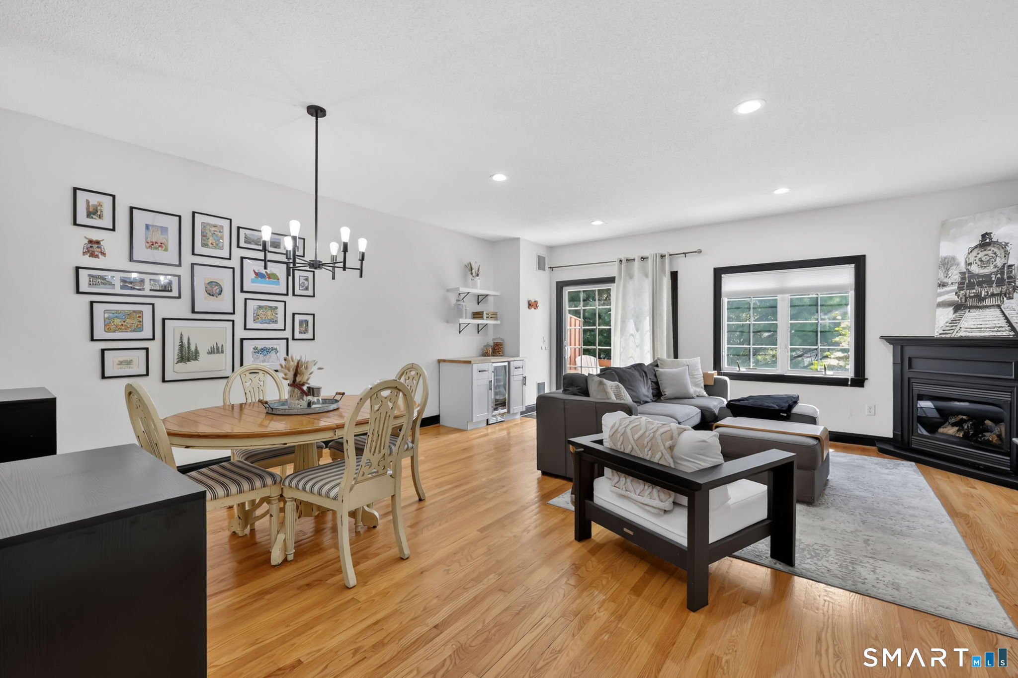 1158 Hartford Turnpike 30
