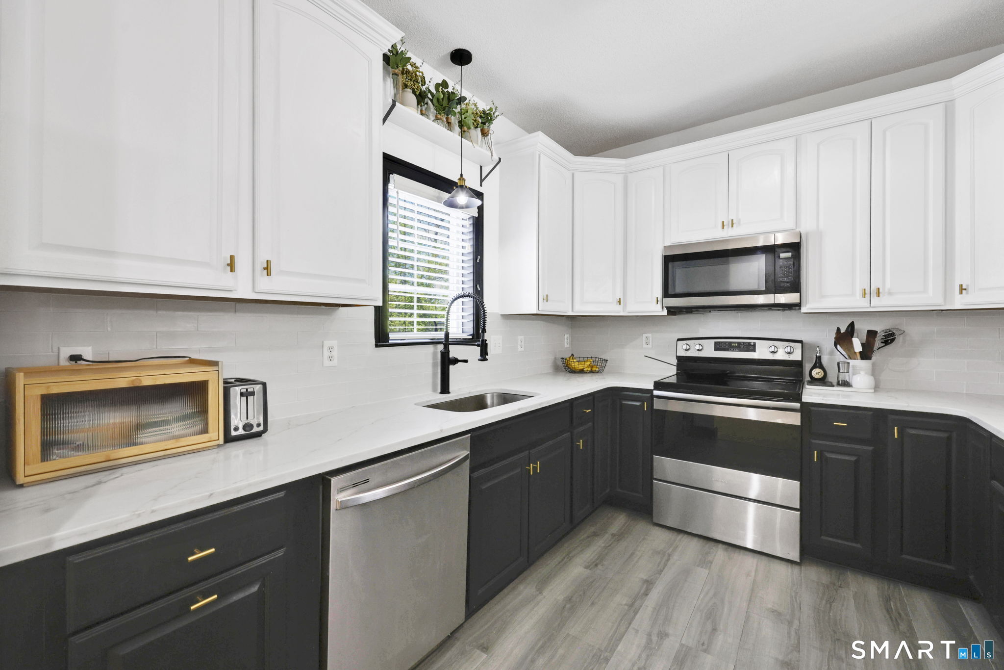 1158 Hartford Turnpike 30