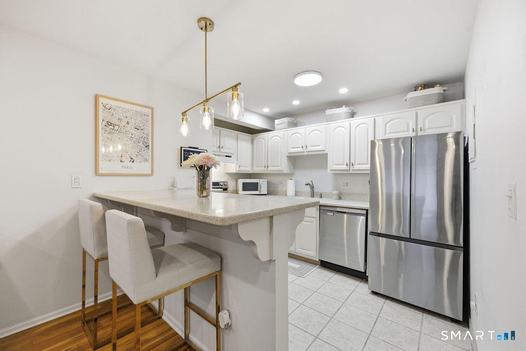 1 Valley Road Unit: 105