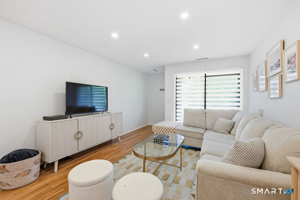 1 Valley Road Unit: 105