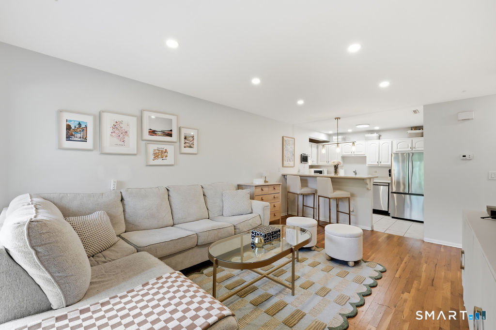 1 Valley Road Unit: 105