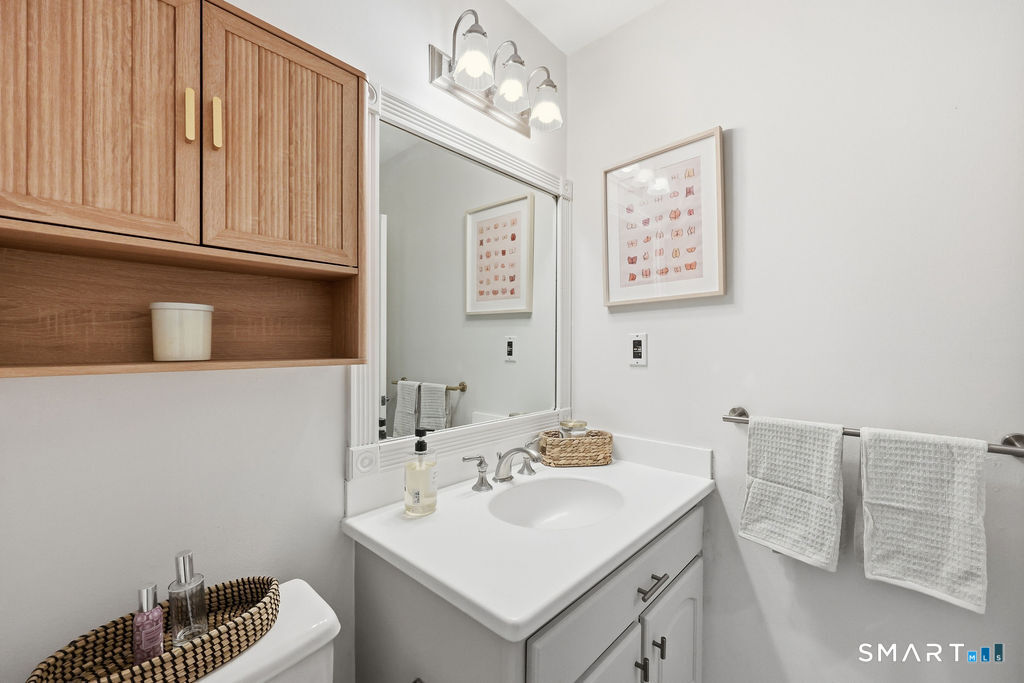 1 Valley Road Unit: 105