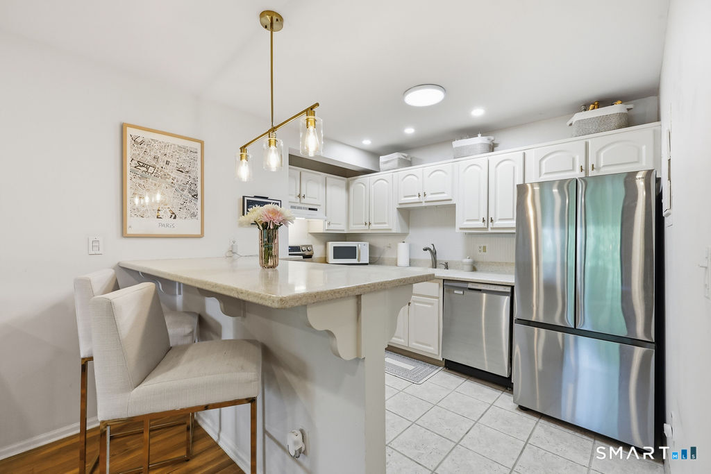 1 Valley Road Unit: 105