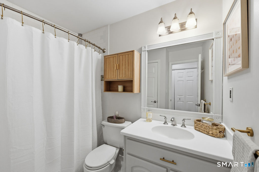 1 Valley Road Unit: 105