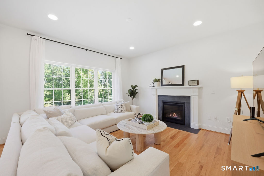 21 Wolf Hill Road
