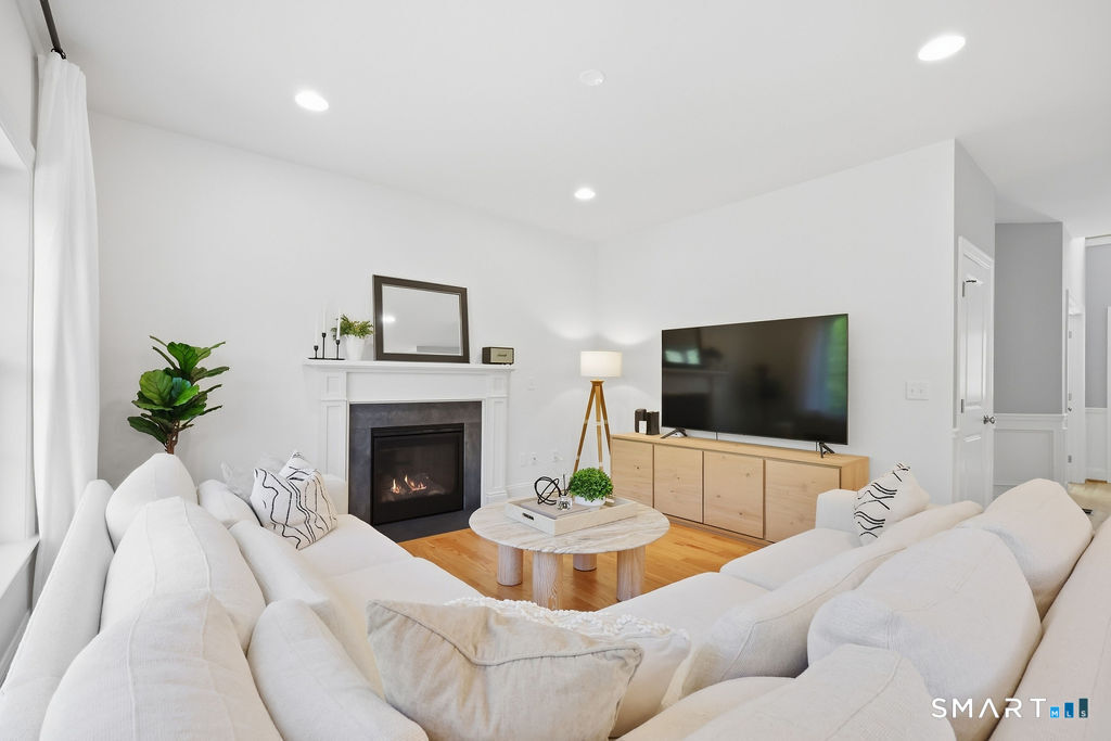 21 Wolf Hill Road