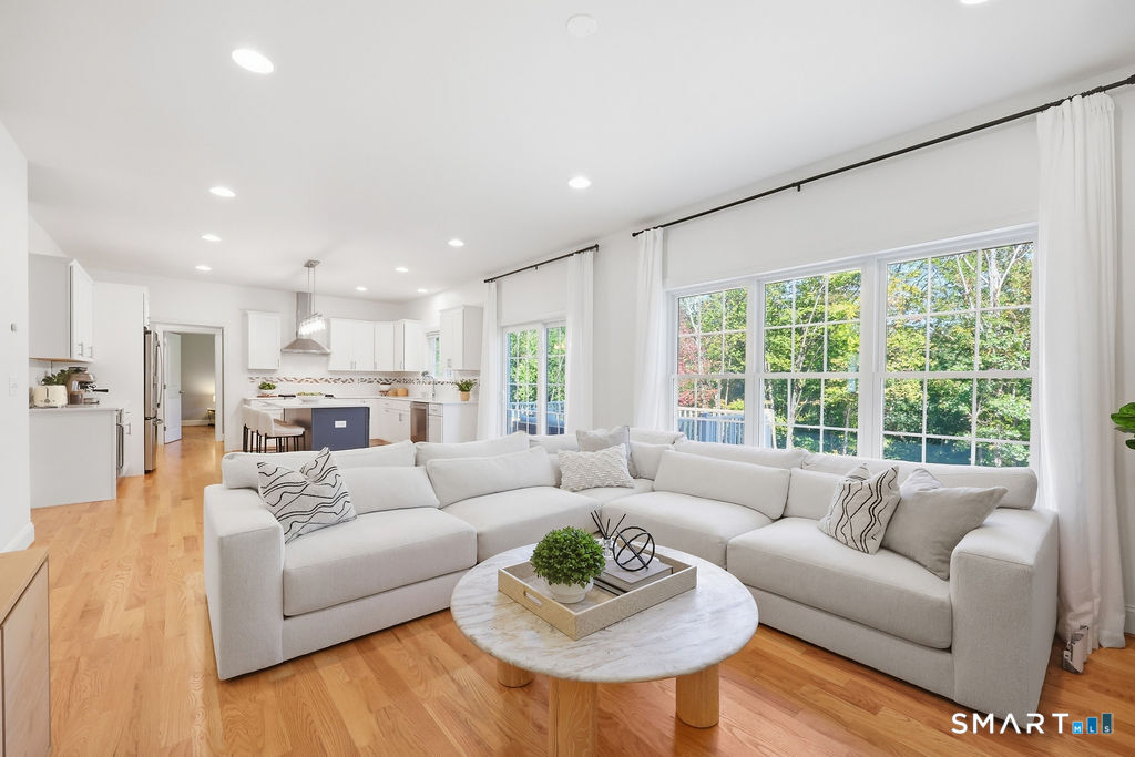 21 Wolf Hill Road