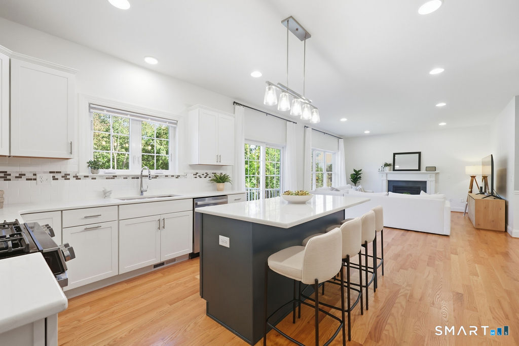 21 Wolf Hill Road