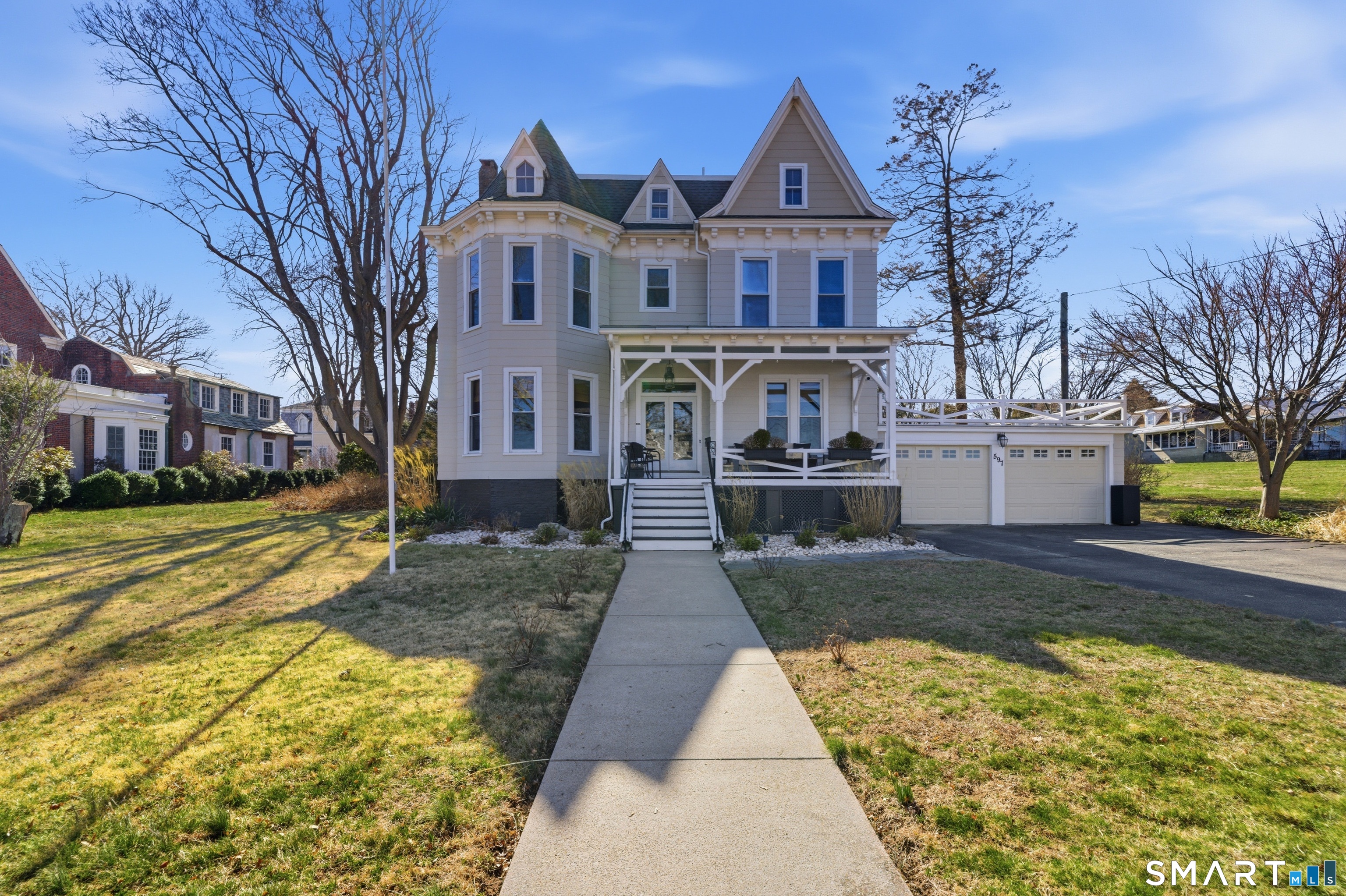 597 Pequot Avenue