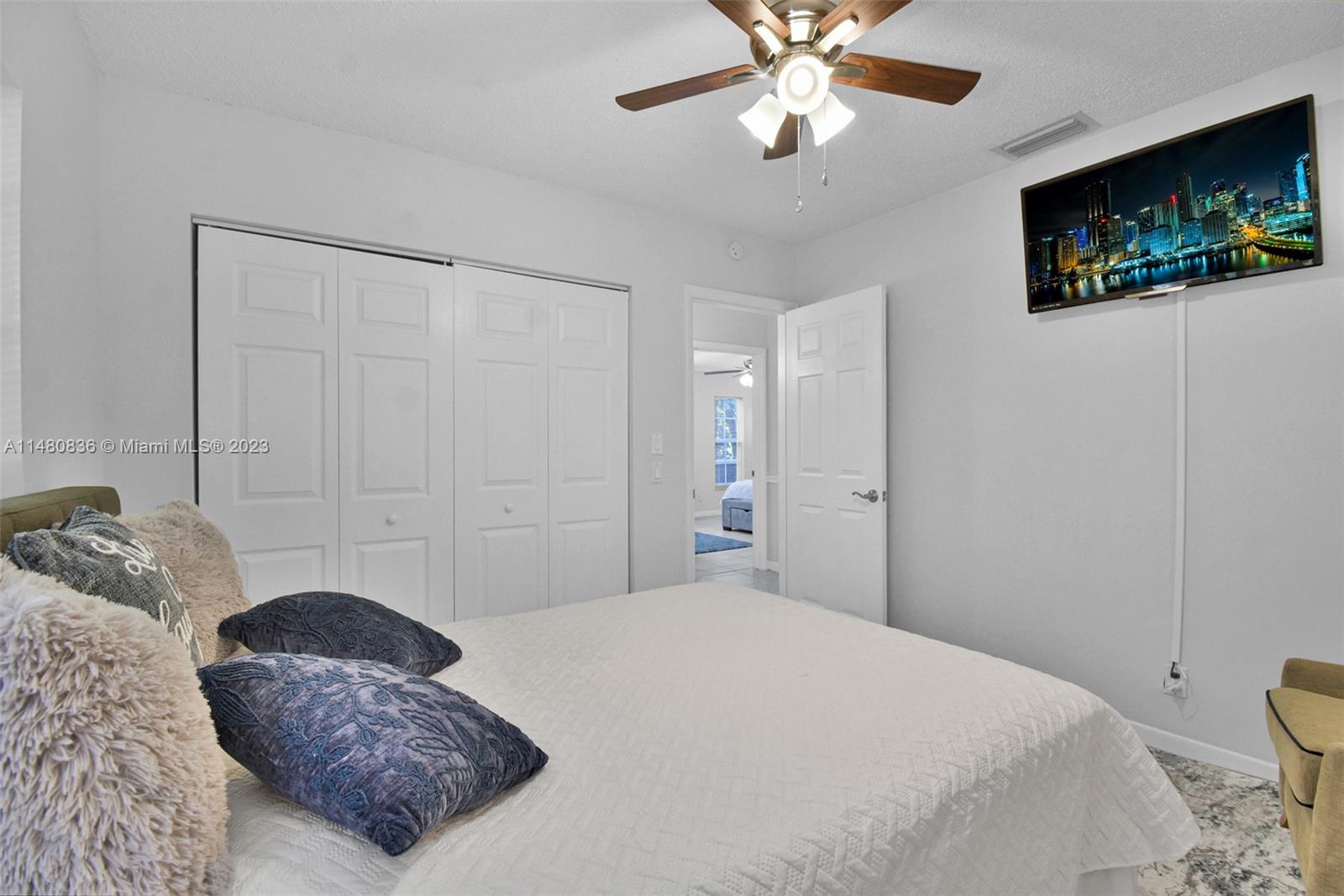 217 SE 26th Ave