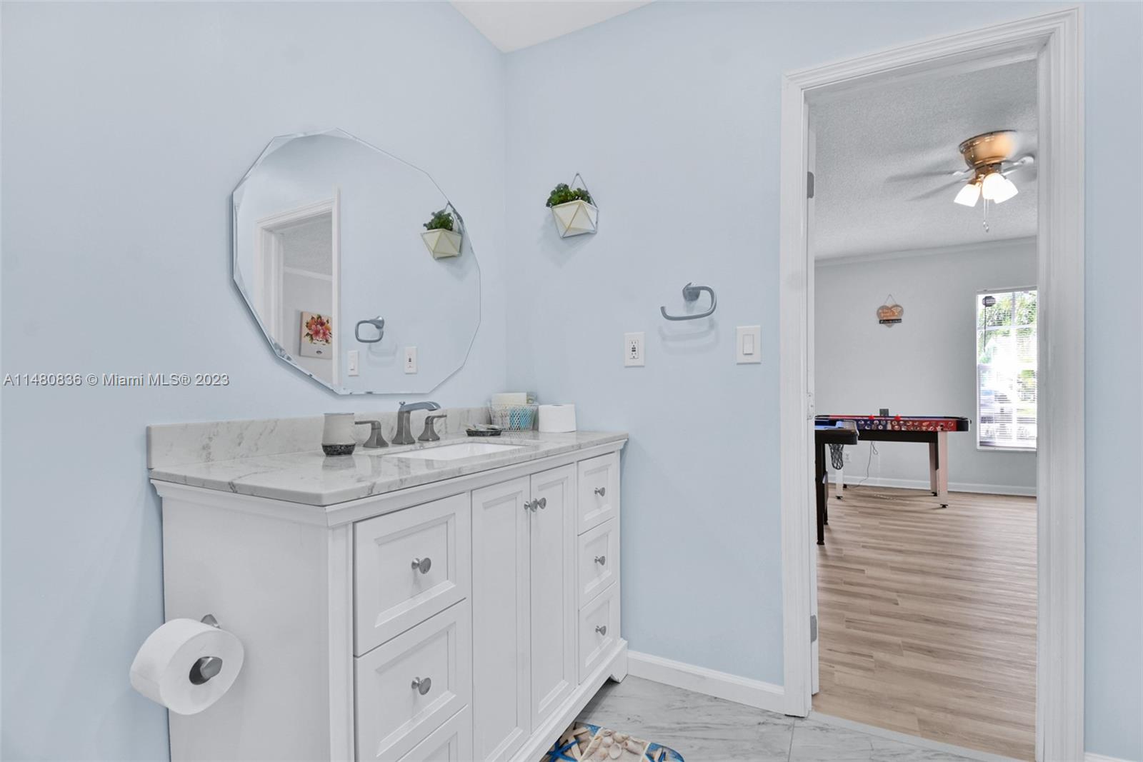 217 SE 26th Ave
