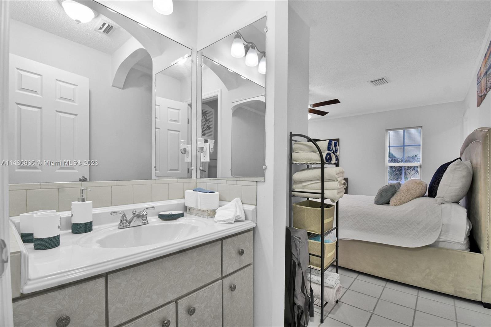 217 SE 26th Ave