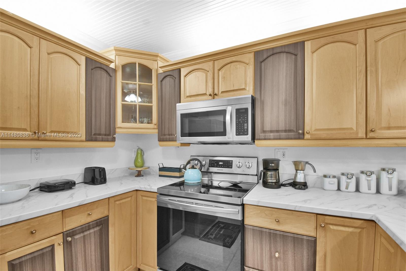 217 SE 26th Ave