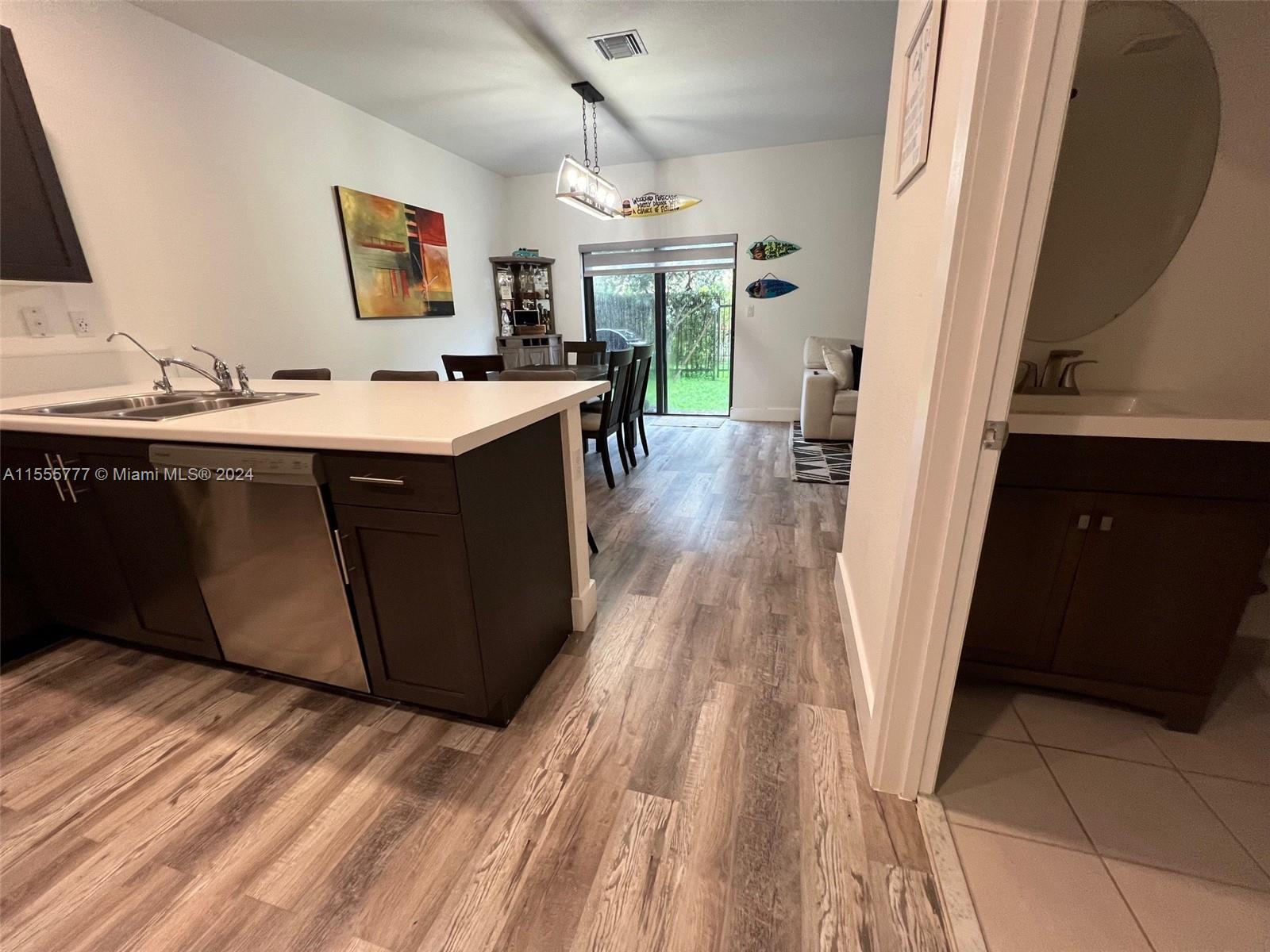 4711 Brumby Ter