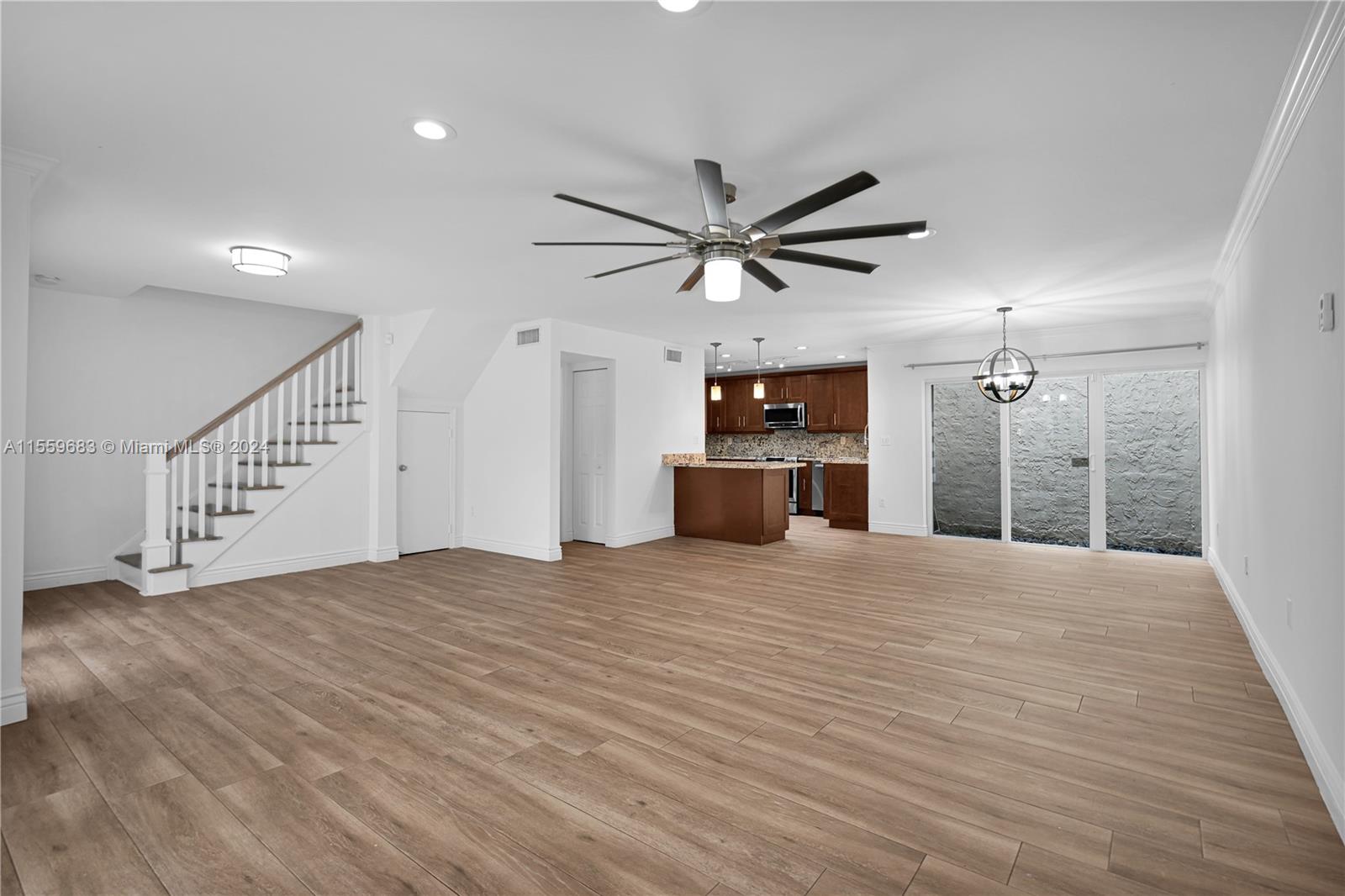 6745 NW 169th St # 10F