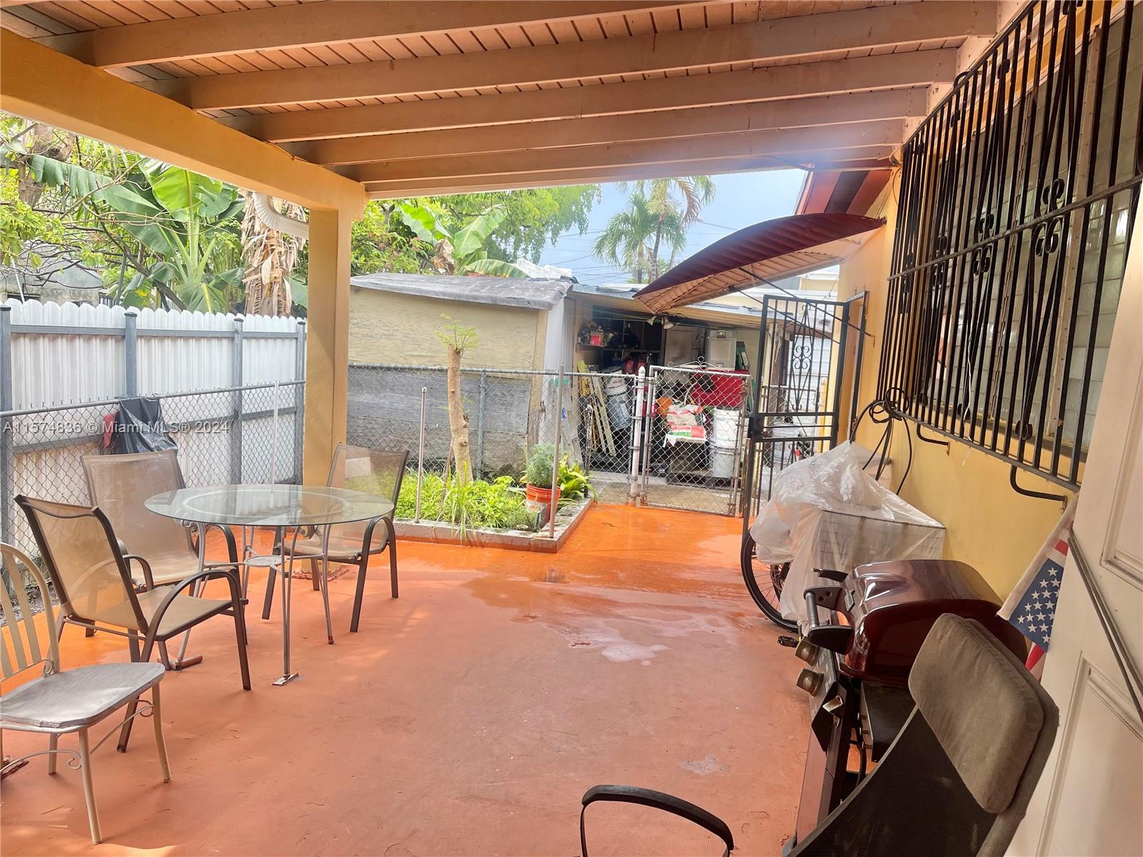 1173 NW 29th St