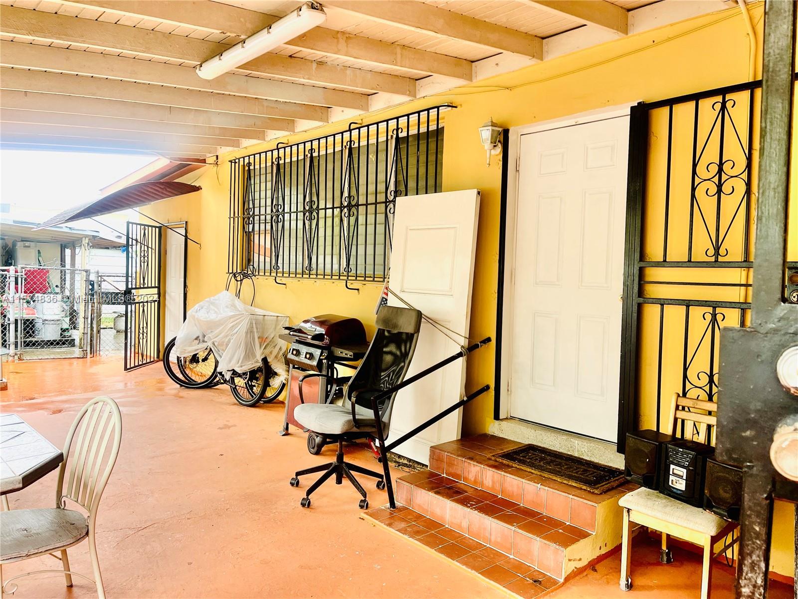1173 NW 29th St