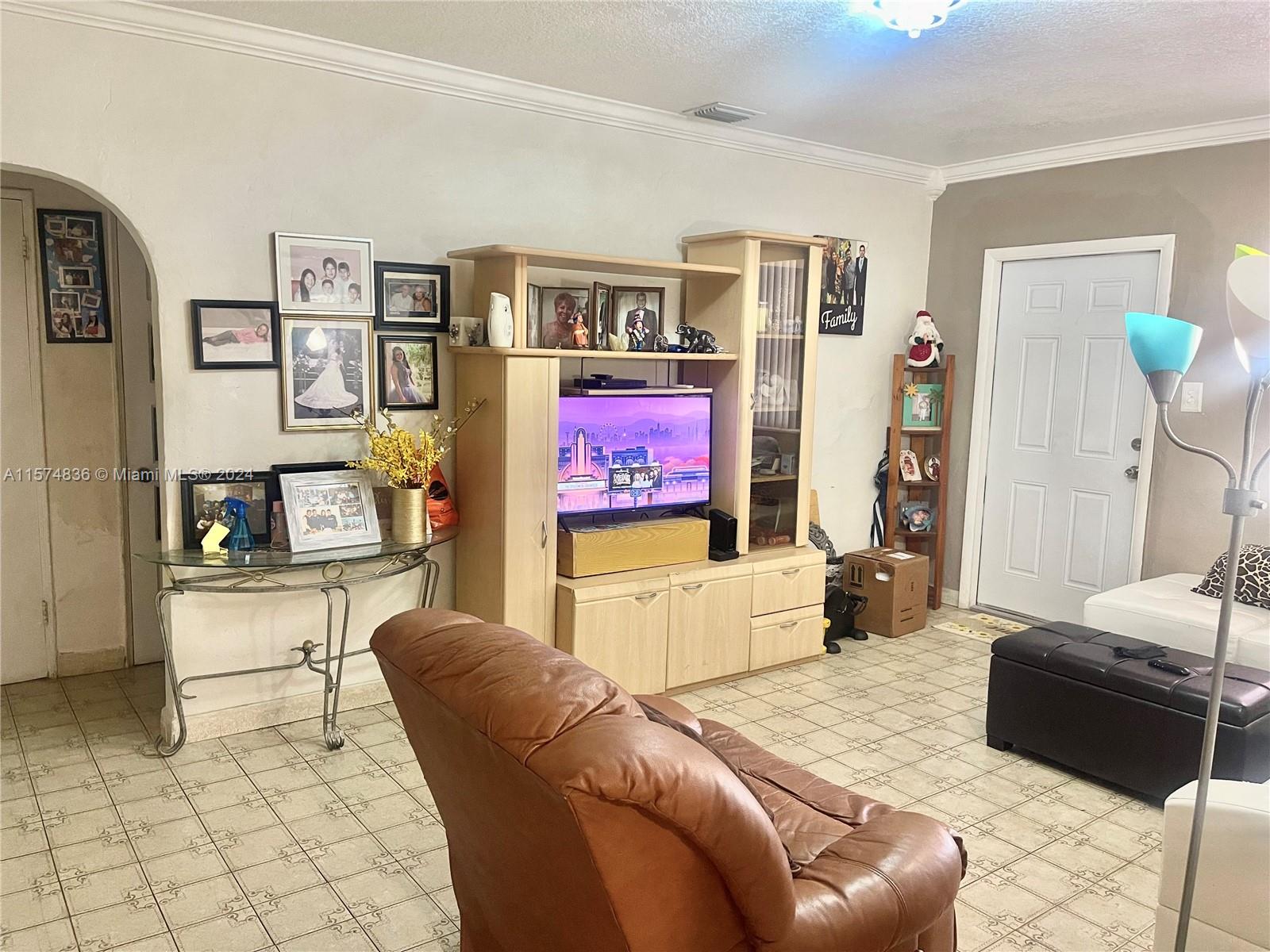 1173 NW 29th St