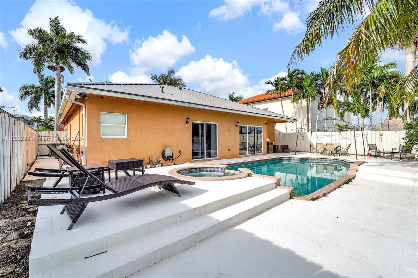 14963 SW 32nd Ter