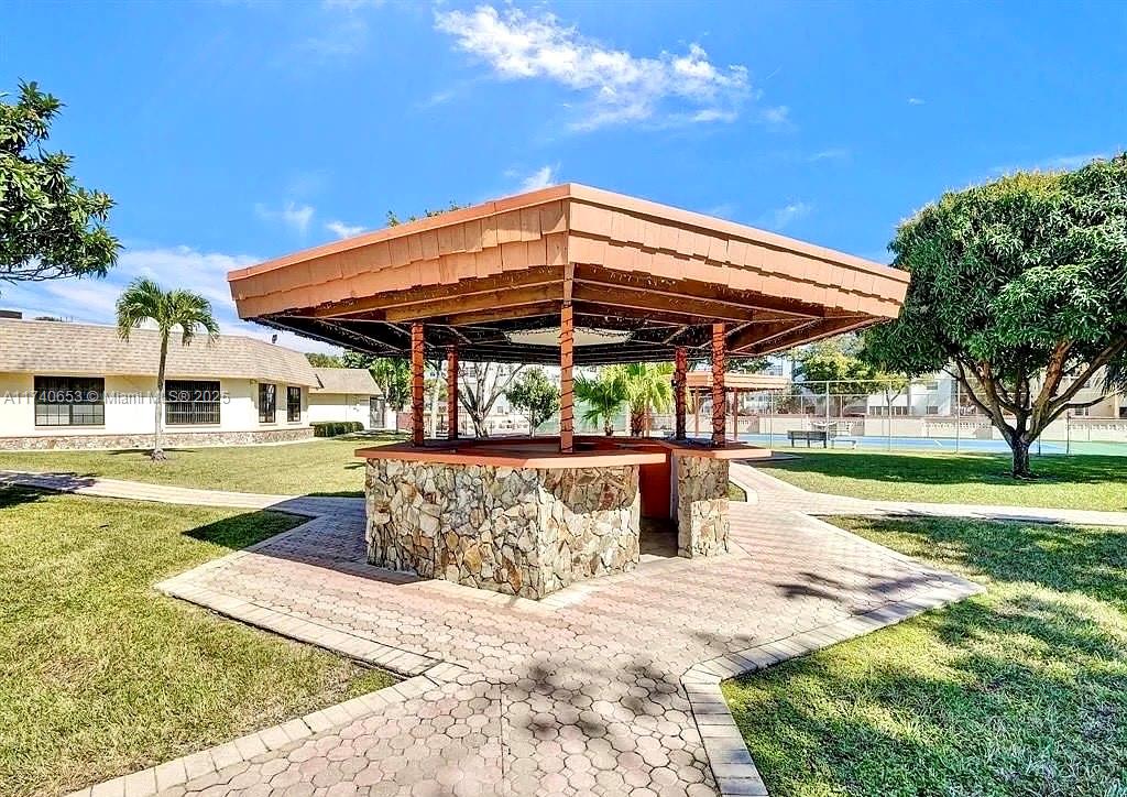 4270 NW 40th St # 105 Unit: #105