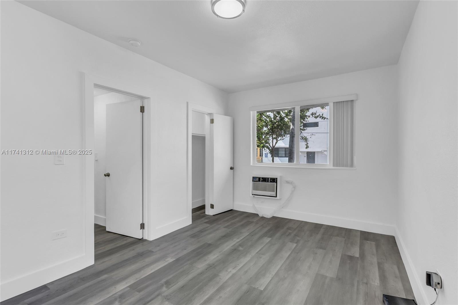 7619 Abbott # H6