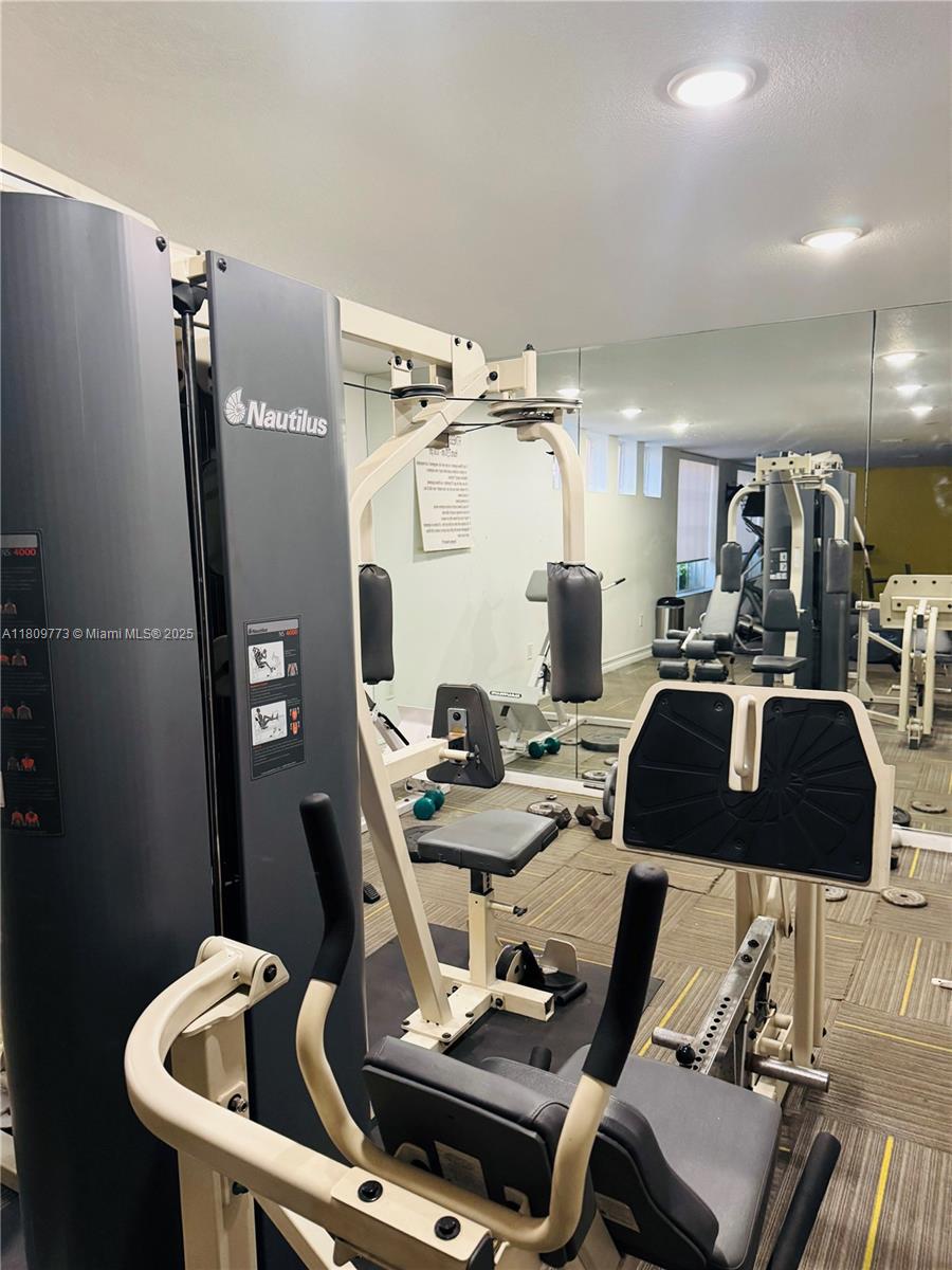 6276 NW 186th St # 305