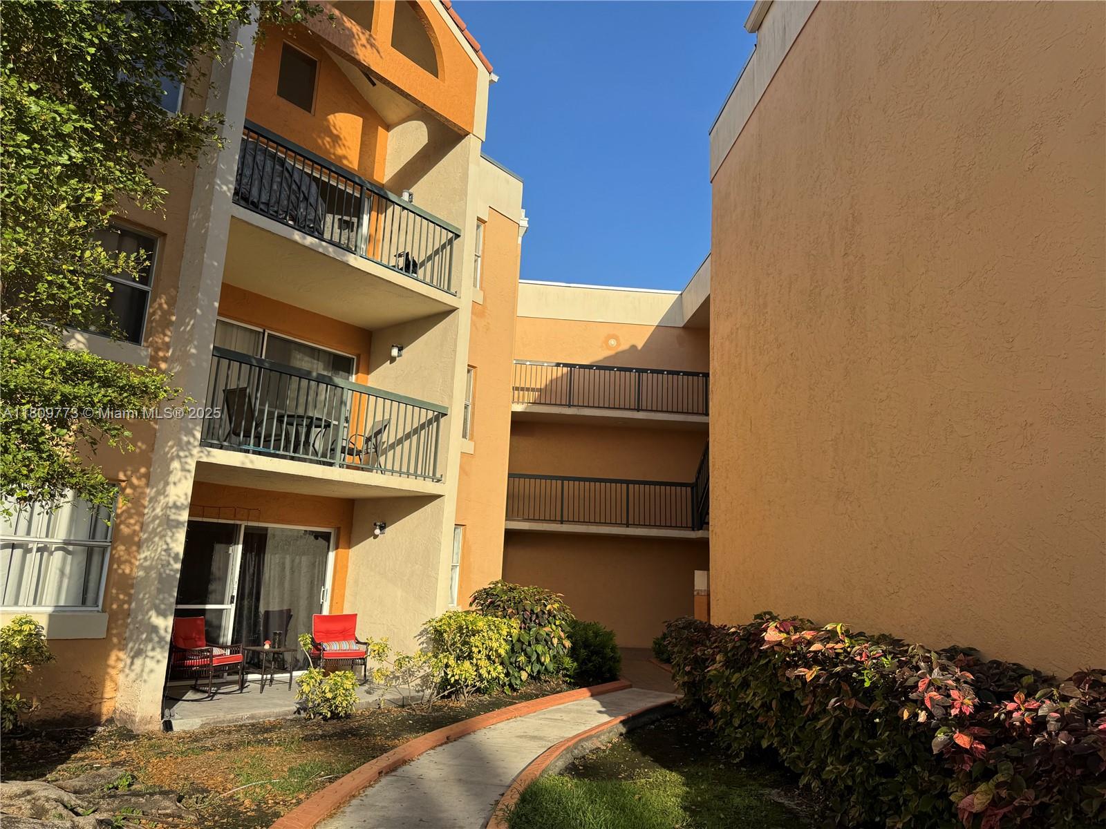 6276 NW 186th St # 305