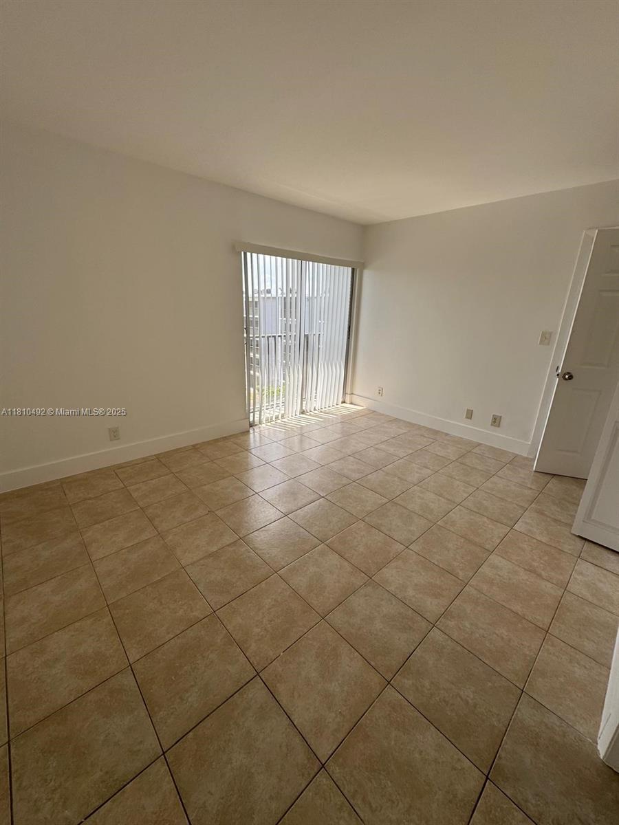 8610 N Sherman Cir # 507