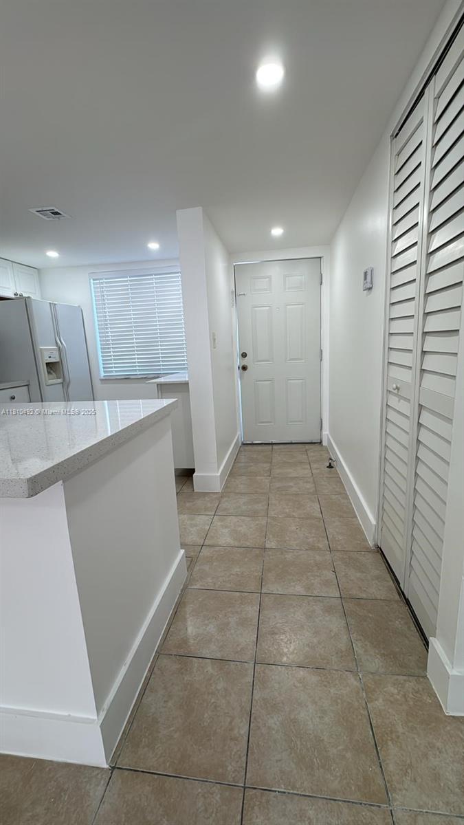 8610 N Sherman Cir # 507