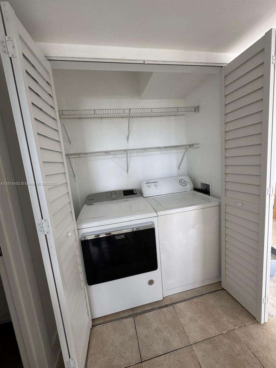 8610 N Sherman Cir # 507