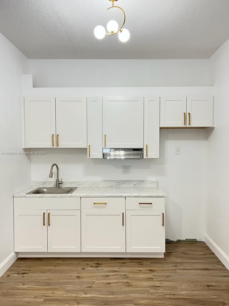 16137 SW 68th St Unit: Estudio