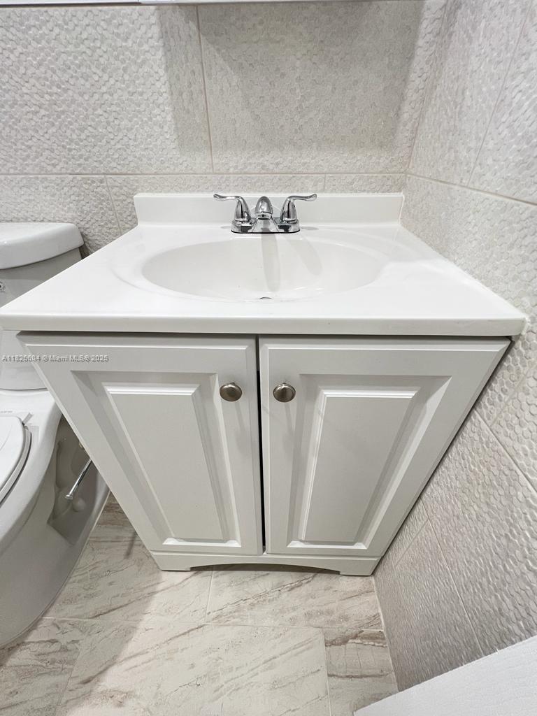 16137 SW 68th St Unit: Estudio