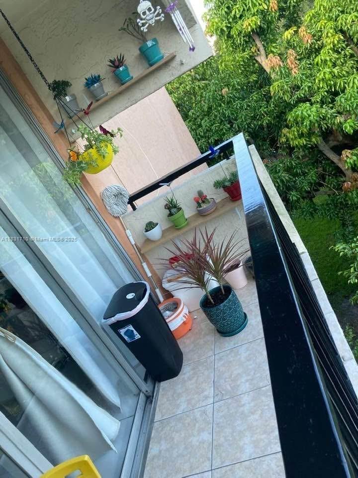 2160 SW 16th Ave # 421