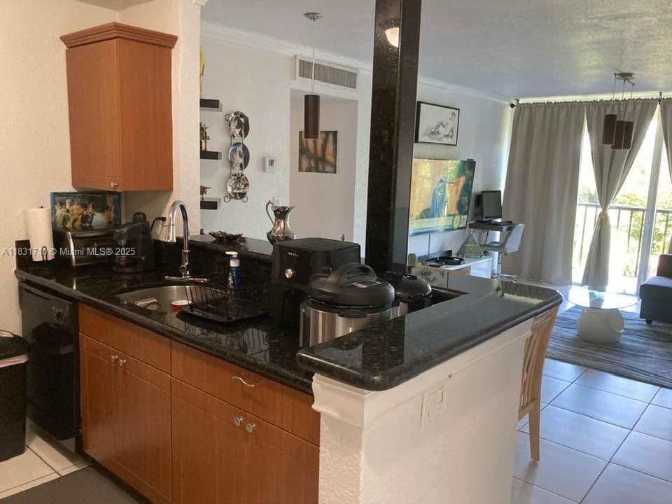 2160 SW 16th Ave # 421