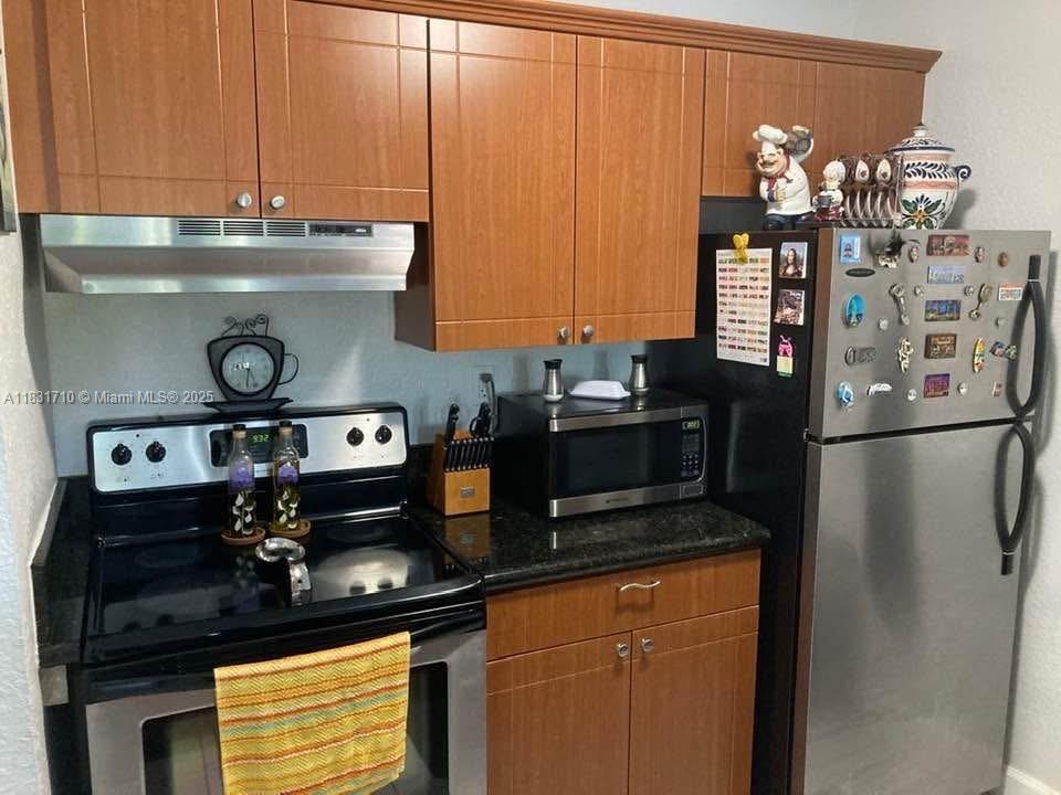 2160 SW 16th Ave # 421