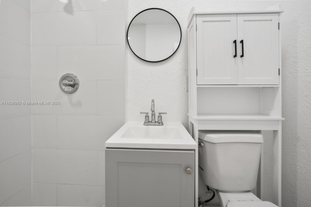 716 Burlington St, Opa-Locka