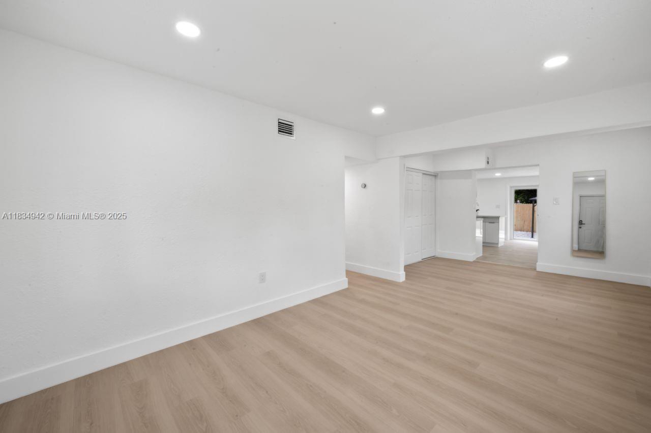 716 Burlington St, Opa-Locka