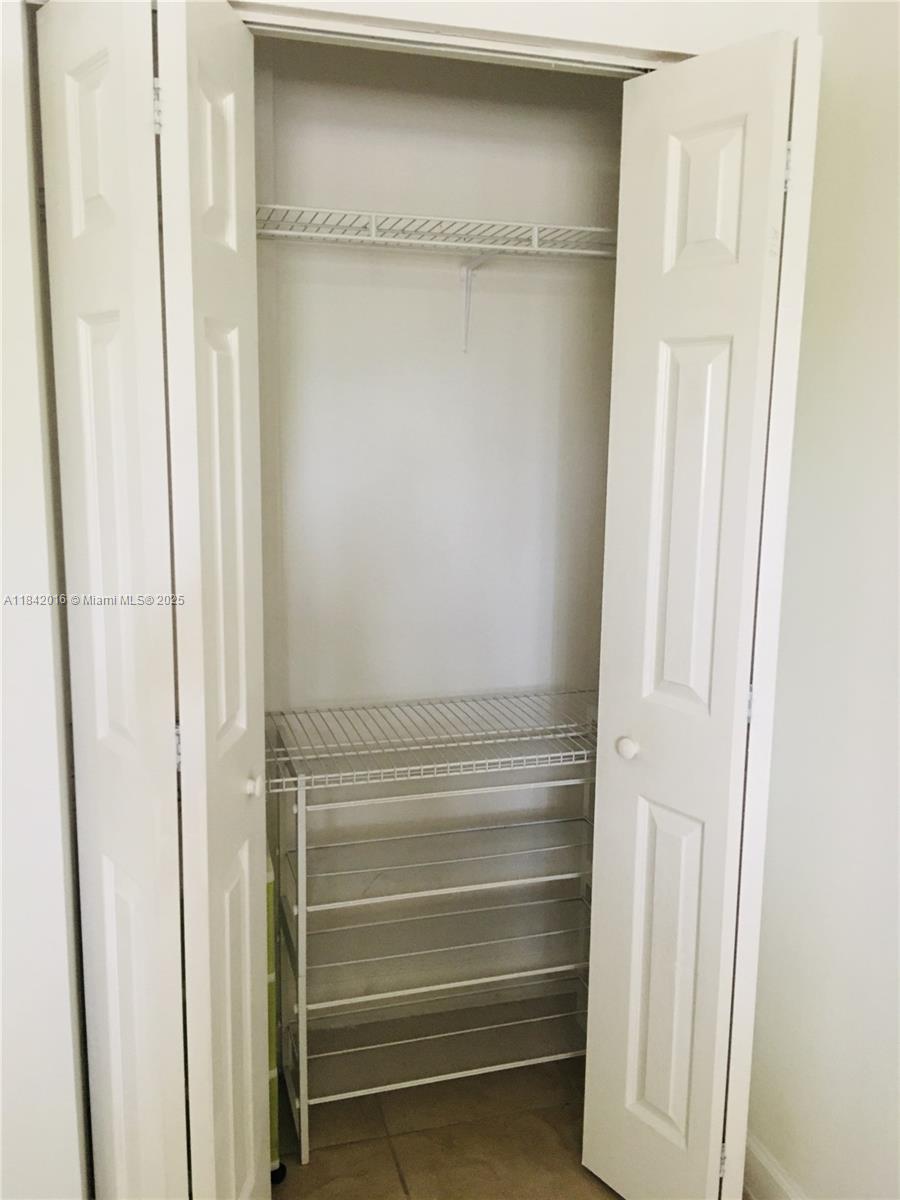 8185 NW 7th st # 219